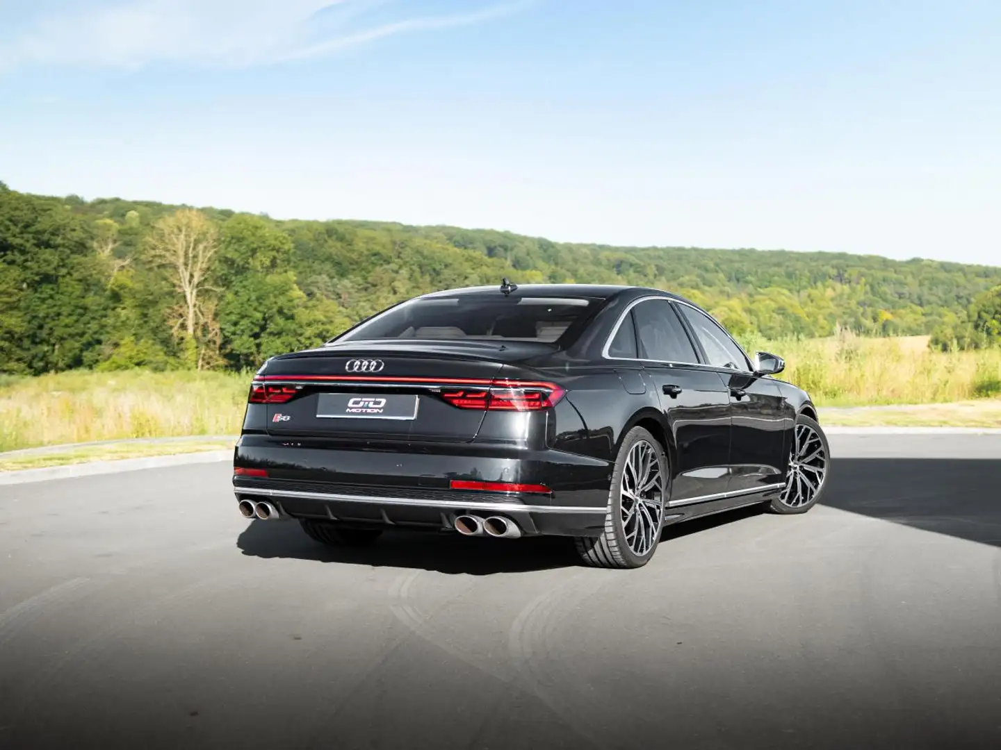 Audi A8 V8 4.0 TFSI 571 / CONFIG. RARE / Tiptronic 8 Quatt Bleu - 2