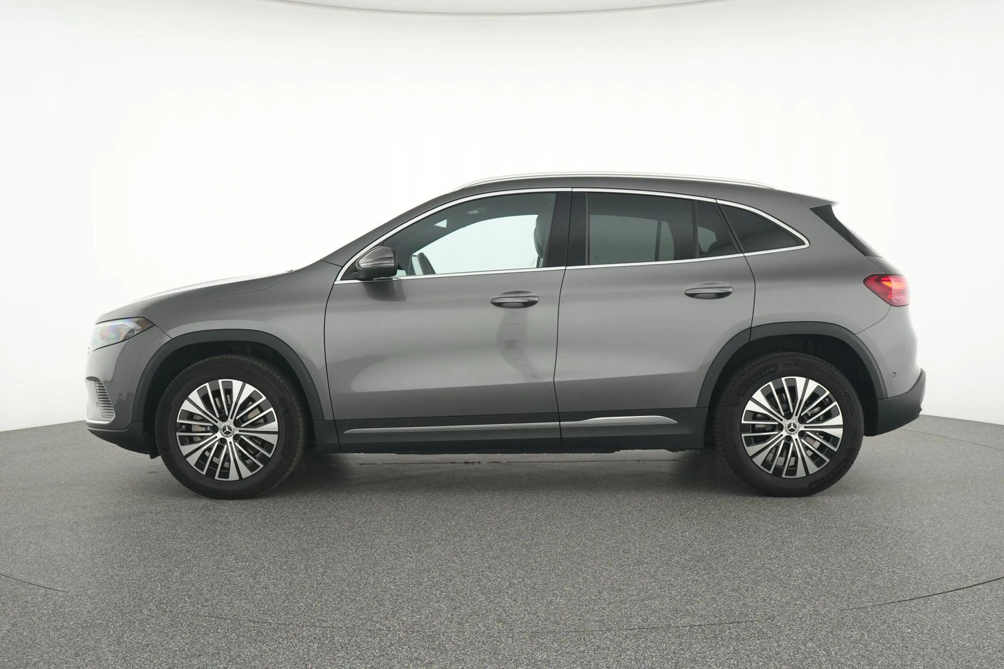 Mercedes-Benz EQA 250 250+ Business Line Business Line 67 kWh — photo 8