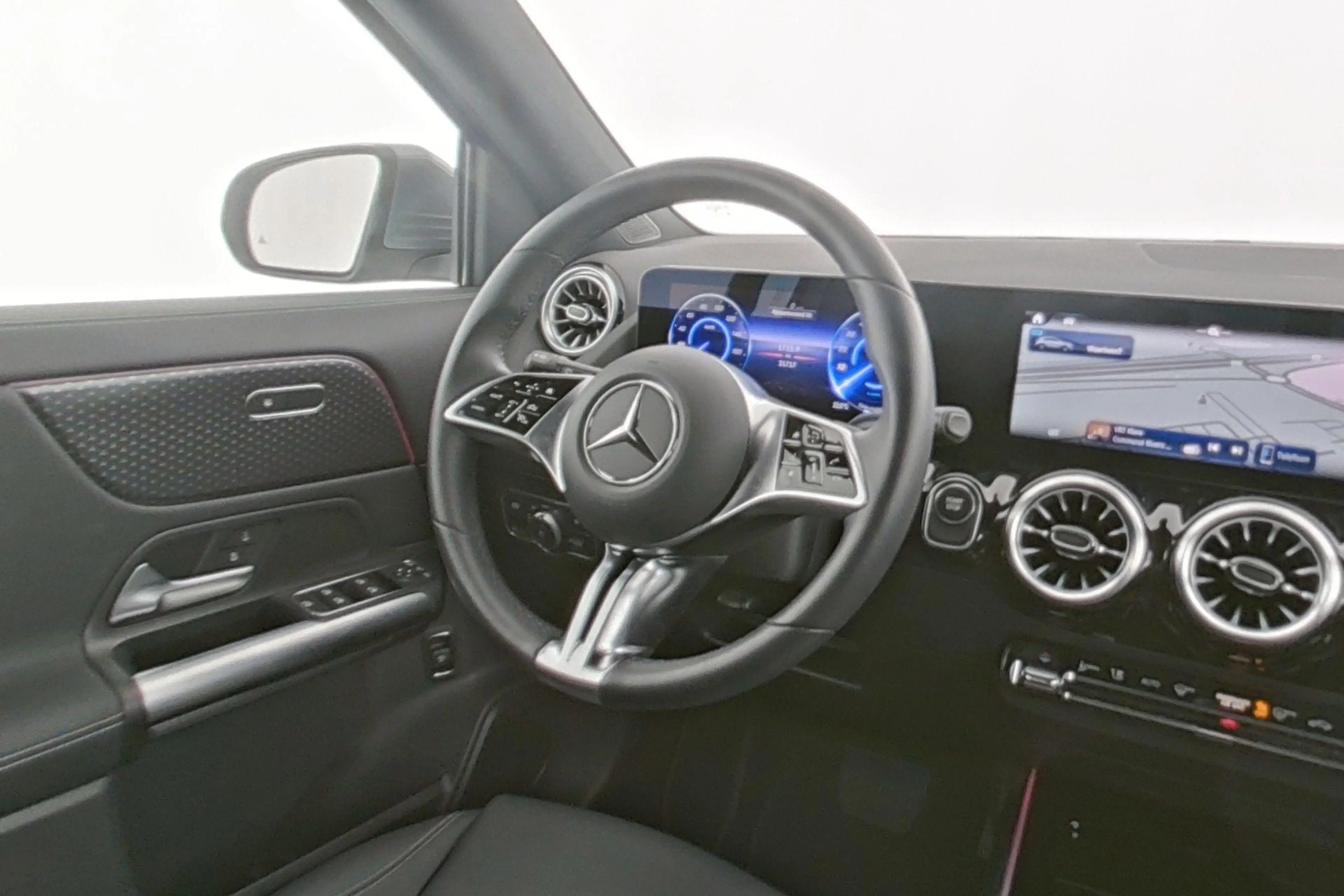 Mercedes-Benz EQA 250 250+ Business Line Business Line 67 kWh — photo 13