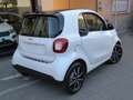 smart forTwo 1.0 71cv twinamic my18 Navi/Pelle/tetto panorama Weiß - thumbnail 2