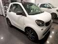 smart forTwo 1.0 71cv twinamic my18 Navi/Pelle/tetto panorama Weiß - thumbnail 19