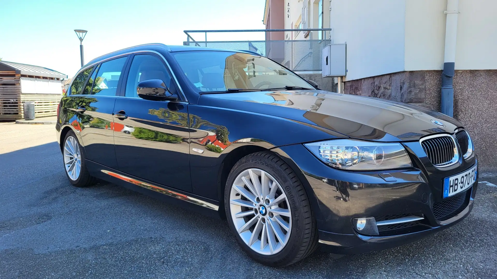 BMW 330 Touring 330d 245 ch Edition Confort A - 2