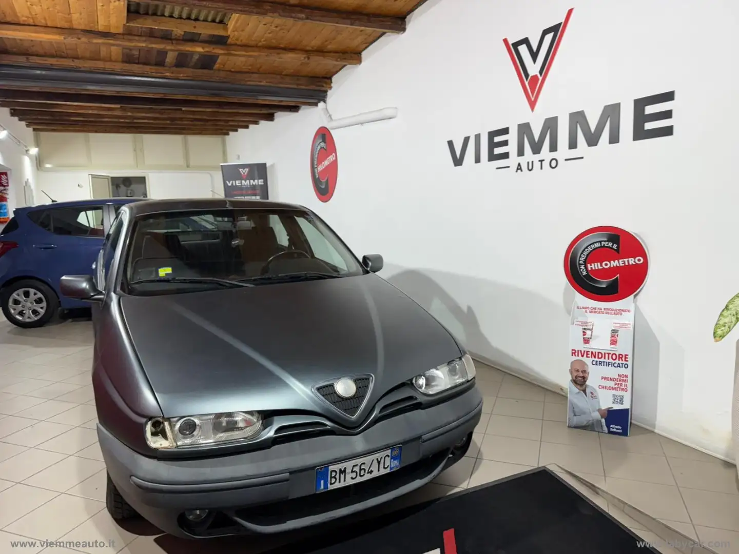 Alfa Romeo 146 1.4i 16V T.S. L Gris - 1