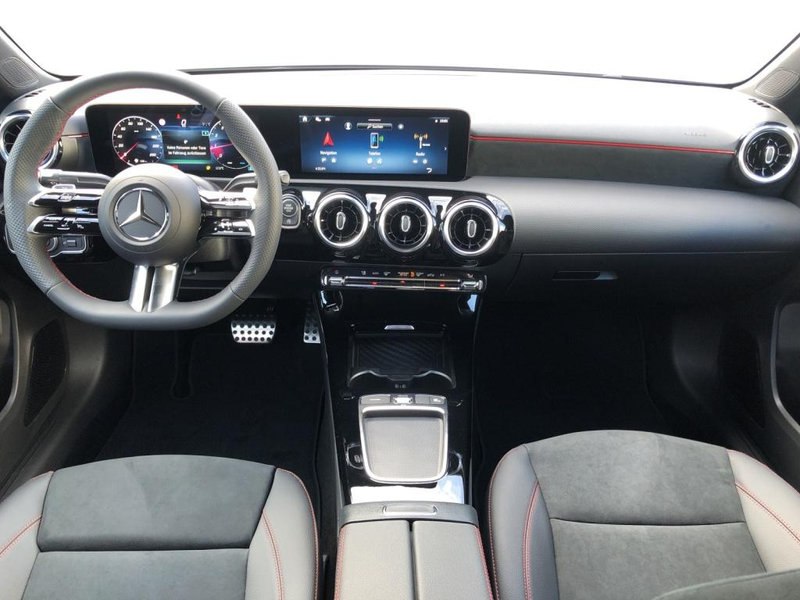 Mercedes-Benz A 180 Limousine AMG+MBUX+Night+Wide+Cam+LED+Navi — photo 6