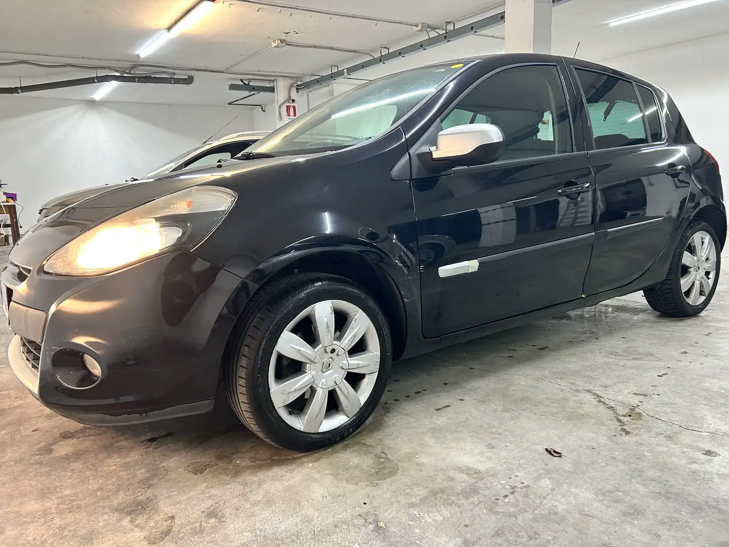 Renault Clio Storia 5p 1.2 Confort 60cv - 1