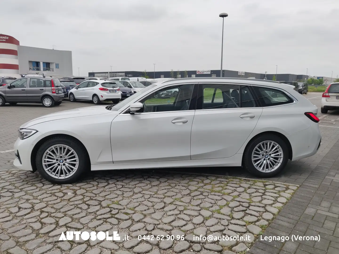 BMW 318 318D Touring Luxury Automatica Bianco - 2