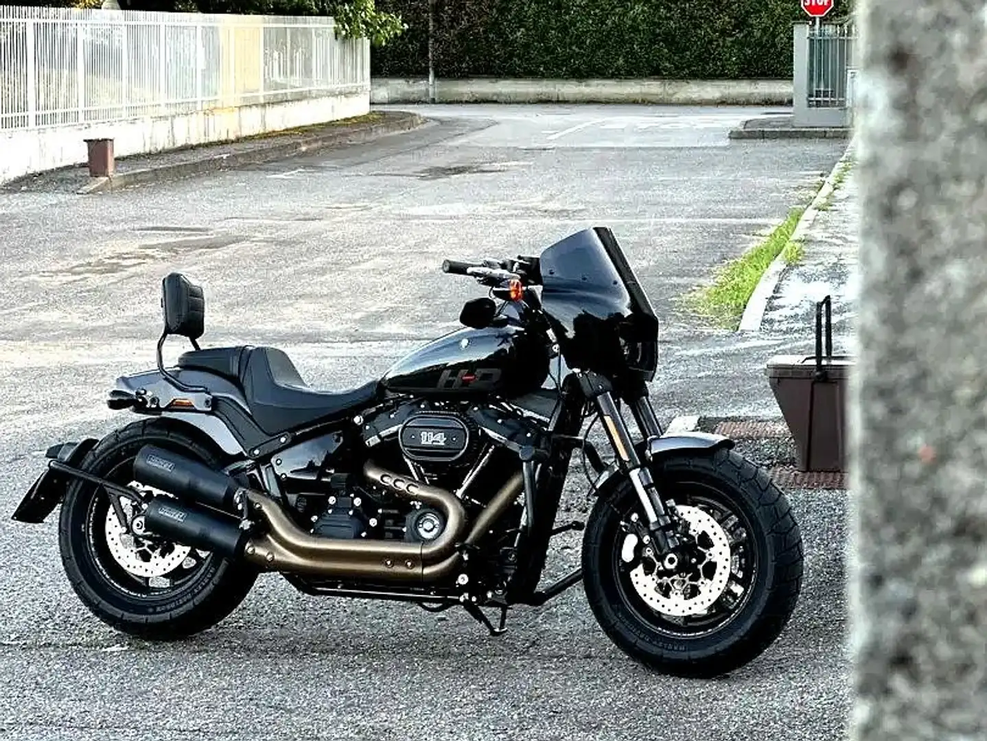 Harley-Davidson Fat Bob Gray Haze / Grigio Chiaro Grigio - 1