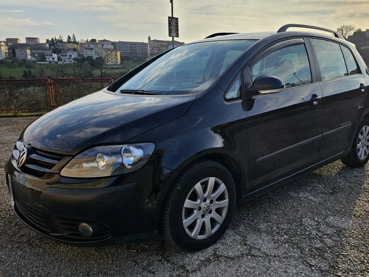 Volkswagen Golf Plus 1.9 tdi Comfortline - 1