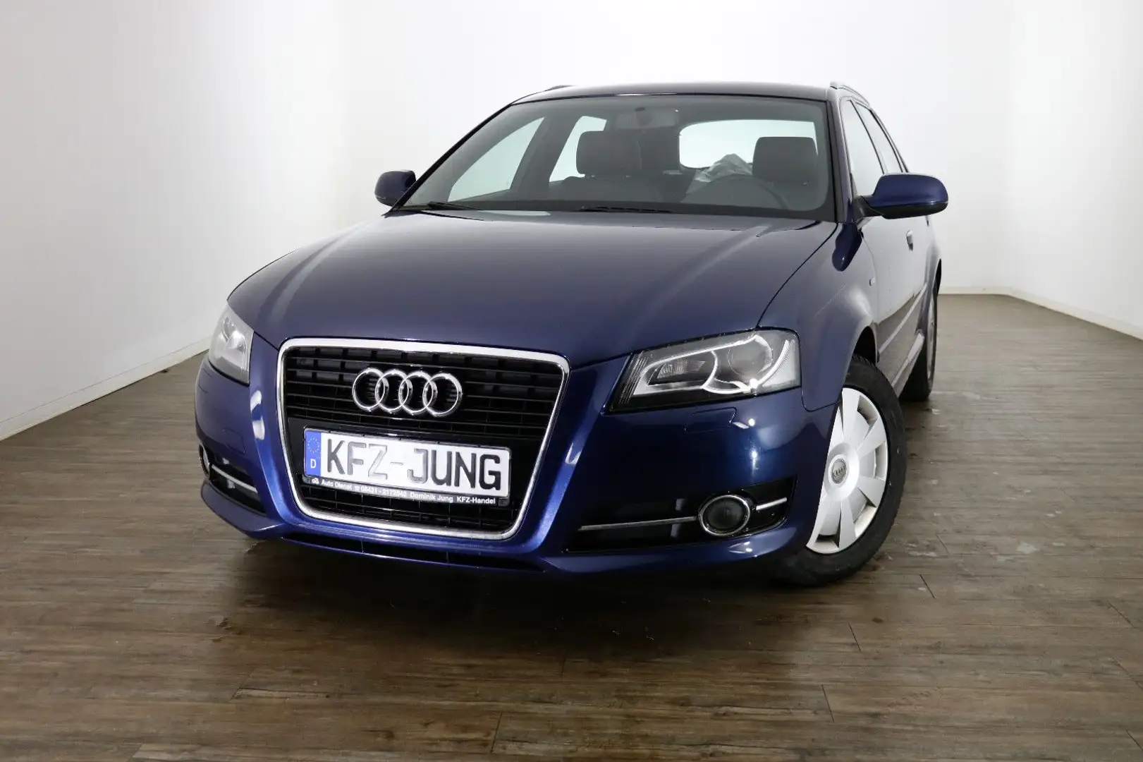 Audi A3 Sportback S line Sportpaket plus*Leder*Xenon* Modrá - 2