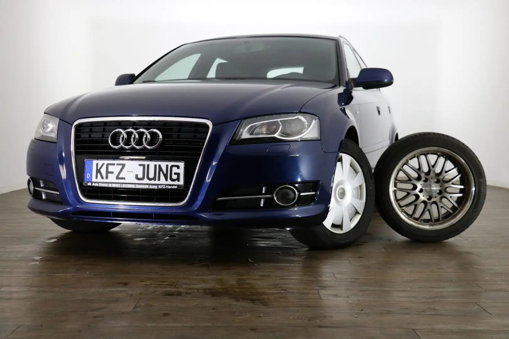 Audi A3 Sportback S line Sportpaket plus*Leder*Xenon* Modrá - 1