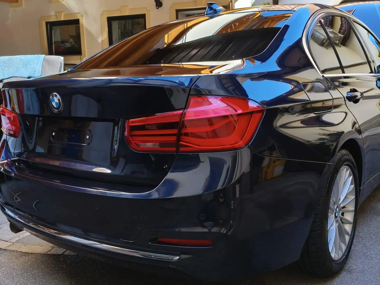 BMW 318 318d   Luxury Line Blau - 2