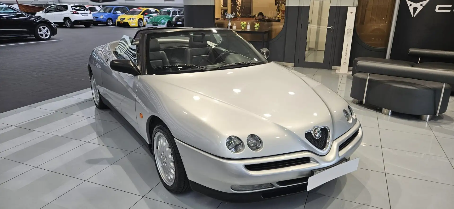Alfa Romeo GTV Spider 2.0i 16V Twin Spark cat L Grijs - 1