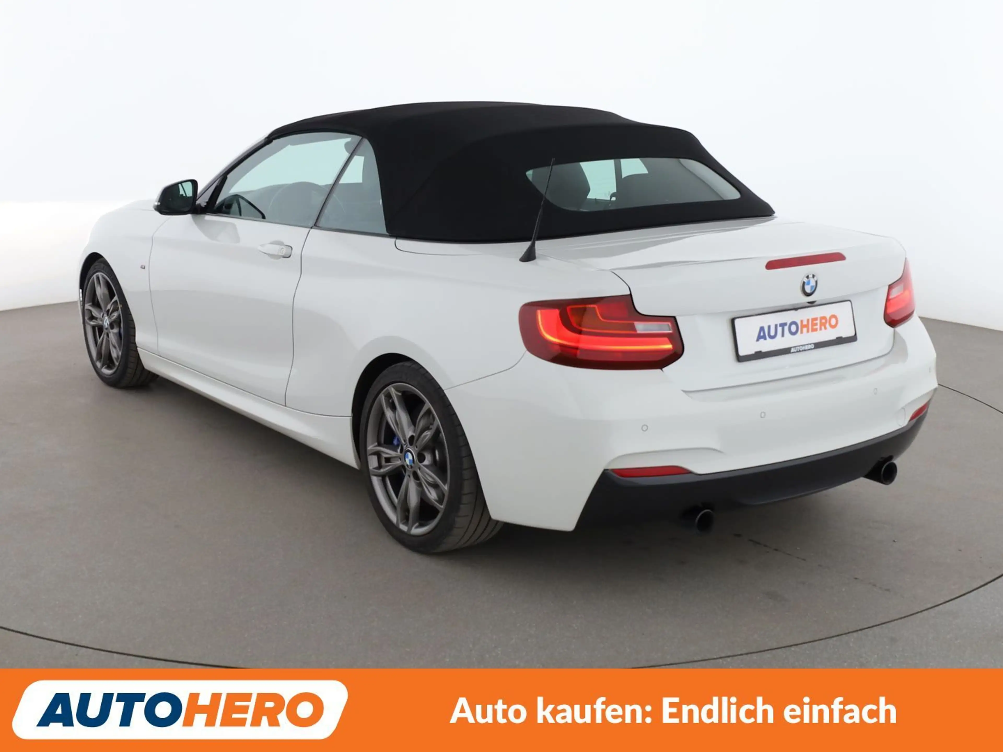 BMW M2 M240i xDrive Aut.*NAVI*XENON*HK*TEMPO*PDC*SHZ* — photo 4