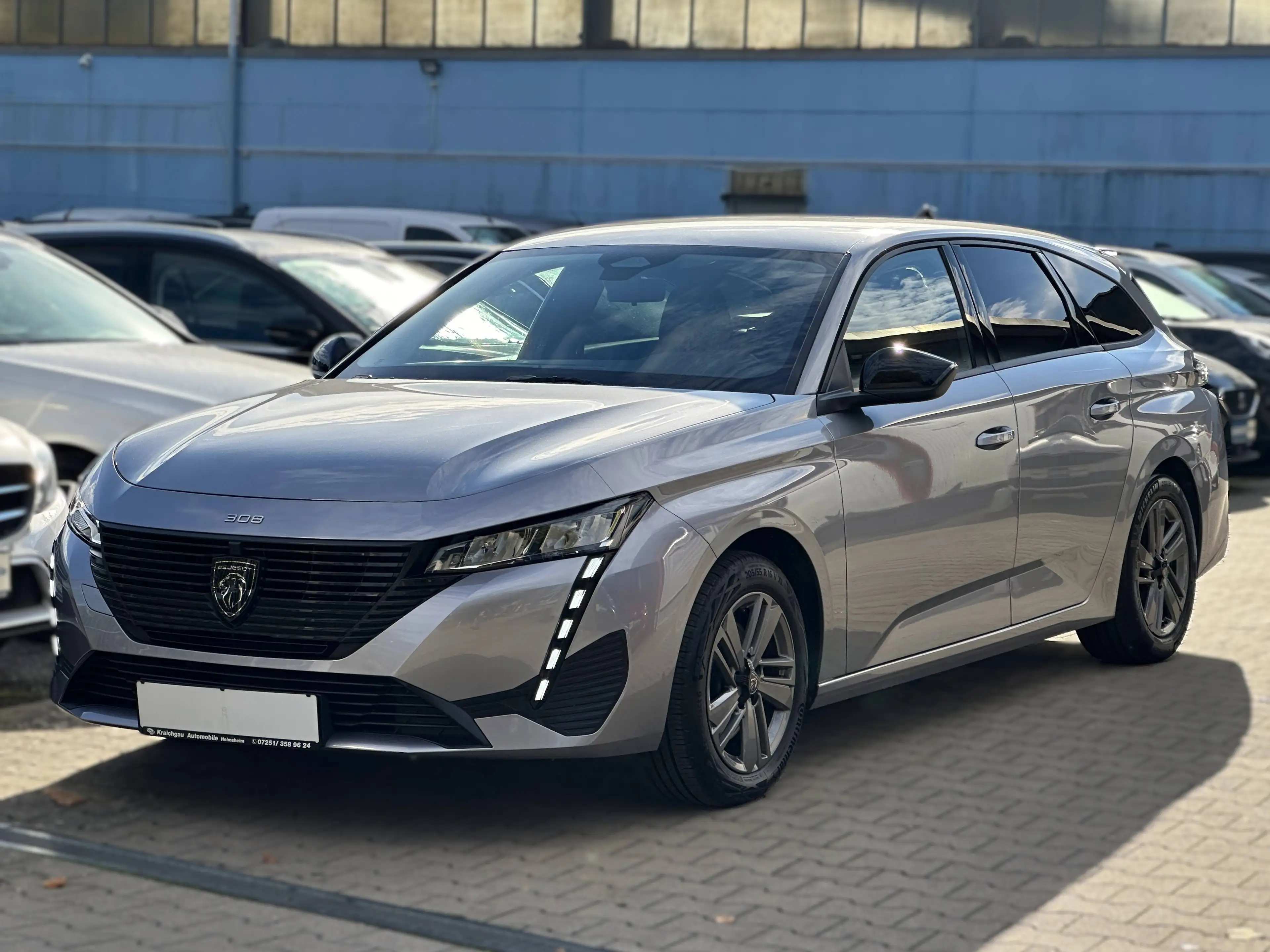 Peugeot 308 SW*AUTOMATIK*Navi*LED-Scheinw.*Parkpilot*Tempo*SR+WR