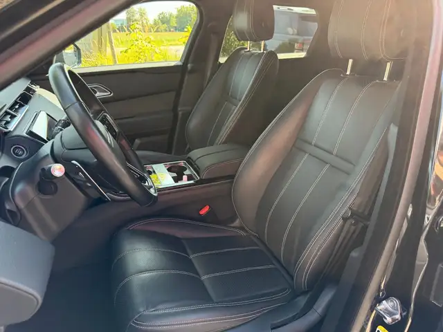 Land Rover Range Rover Velar view 14