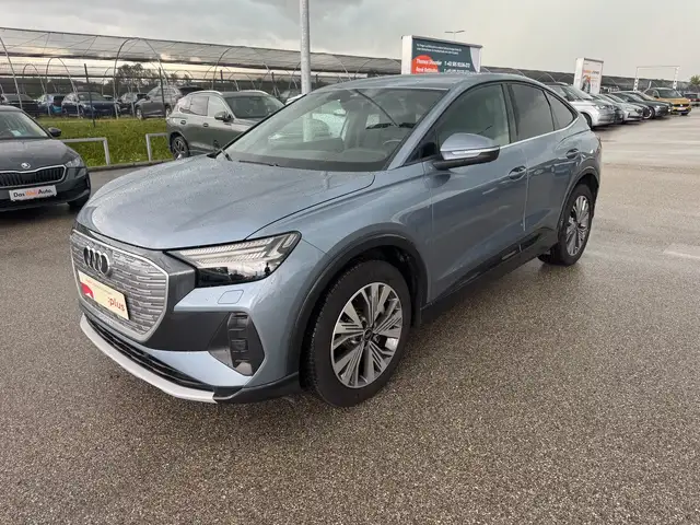 Audi Q4 e-tron Audi Q4 Sportback 50 e-tron quattro