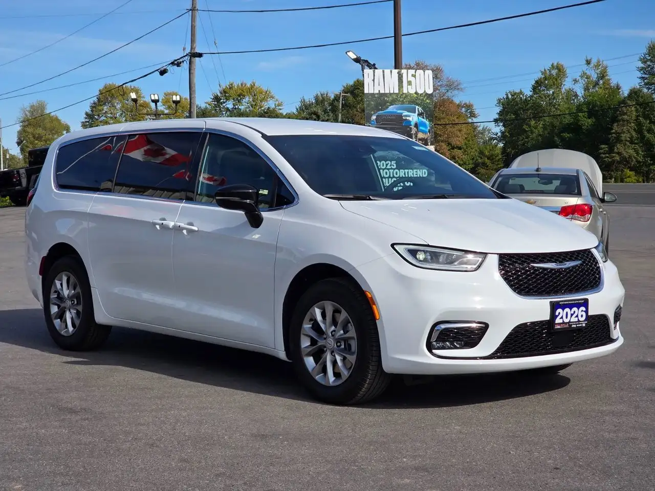 Chrysler Pacifica снимка Chrysler Pacifica