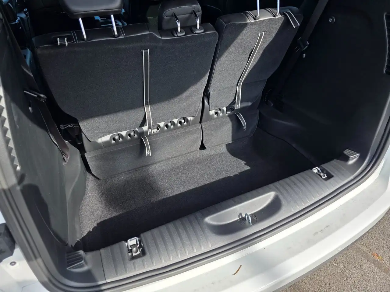 Chrysler Pacifica снимка Chrysler Pacifica