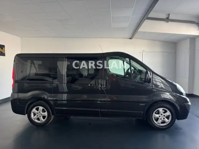 Opel Vivaro view 8