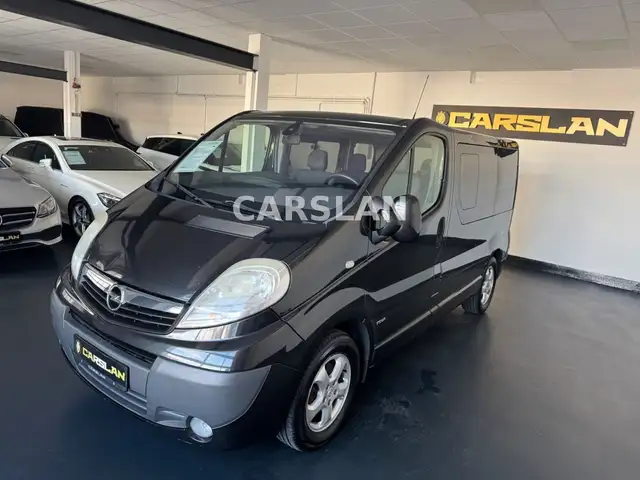 Opel Vivaro view 4