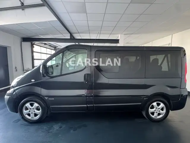 Opel Vivaro view 9
