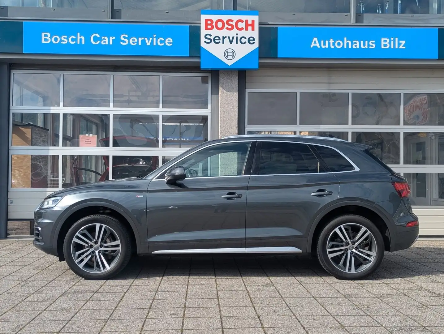 Audi Q5 3,0 TDI quattro sport*S-Line*ACC*1.Hd.* Grau - 2