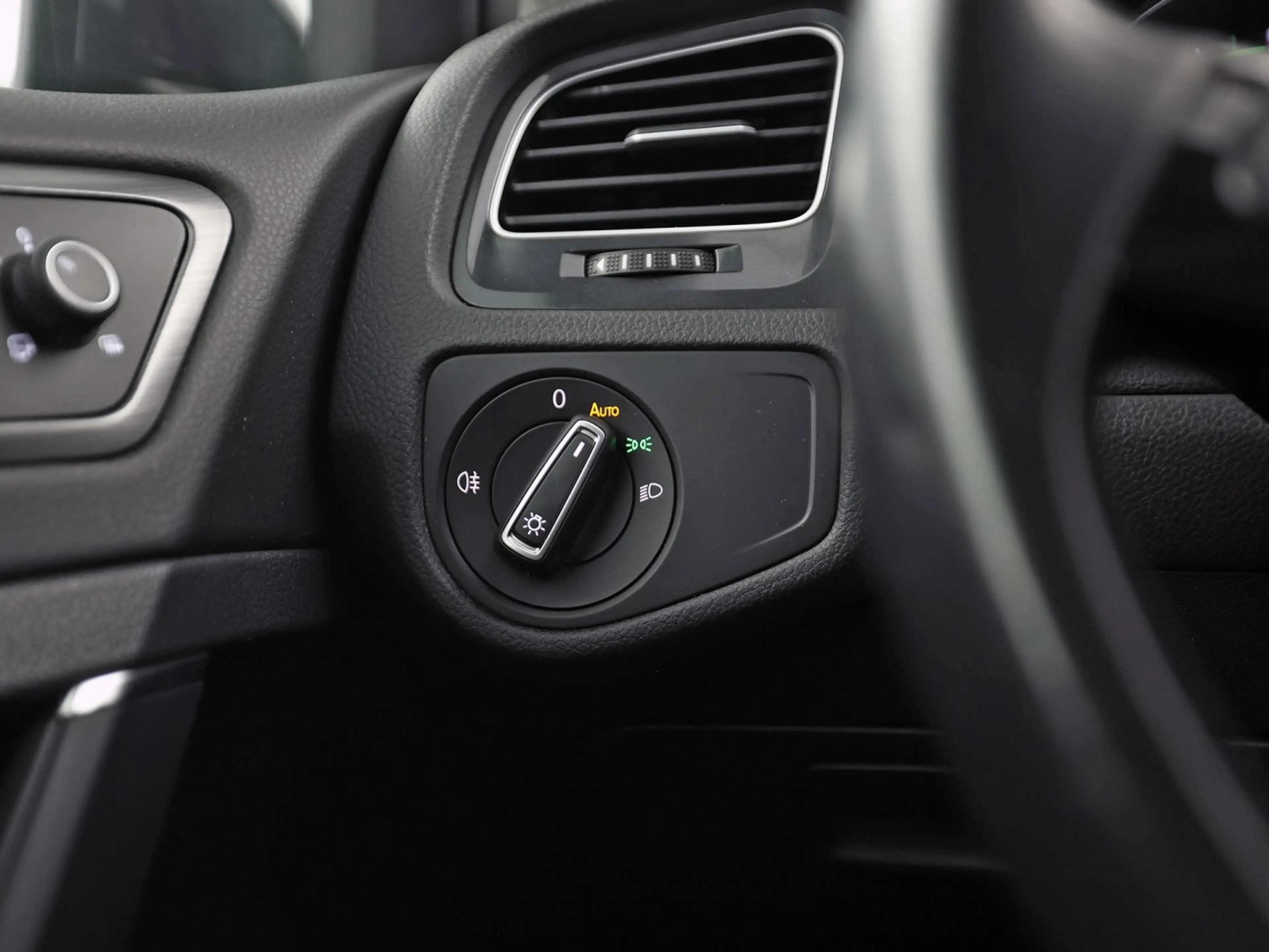 Volkswagen e-Golf E-DITION Automaat (SOH 91,3%, APPLE CARPLAY, GROOT — photo 26