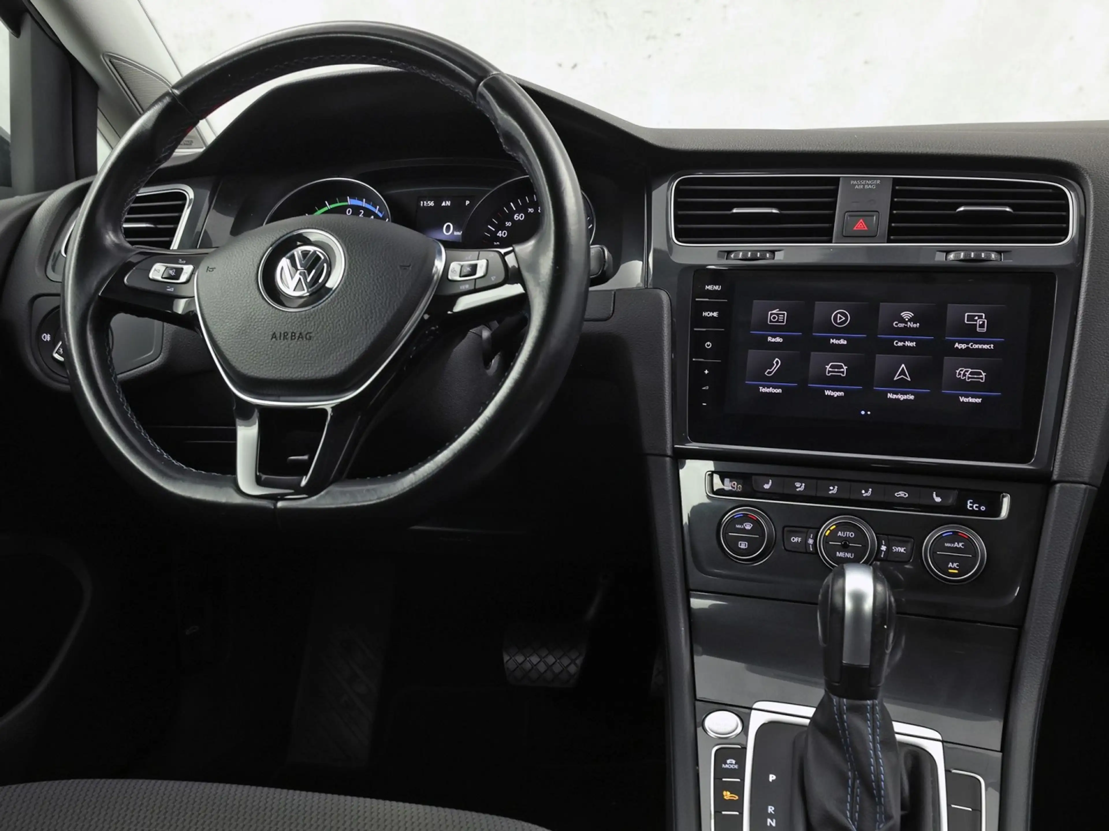 Volkswagen e-Golf E-DITION Automaat (SOH 91,3%, APPLE CARPLAY, GROOT — photo 7