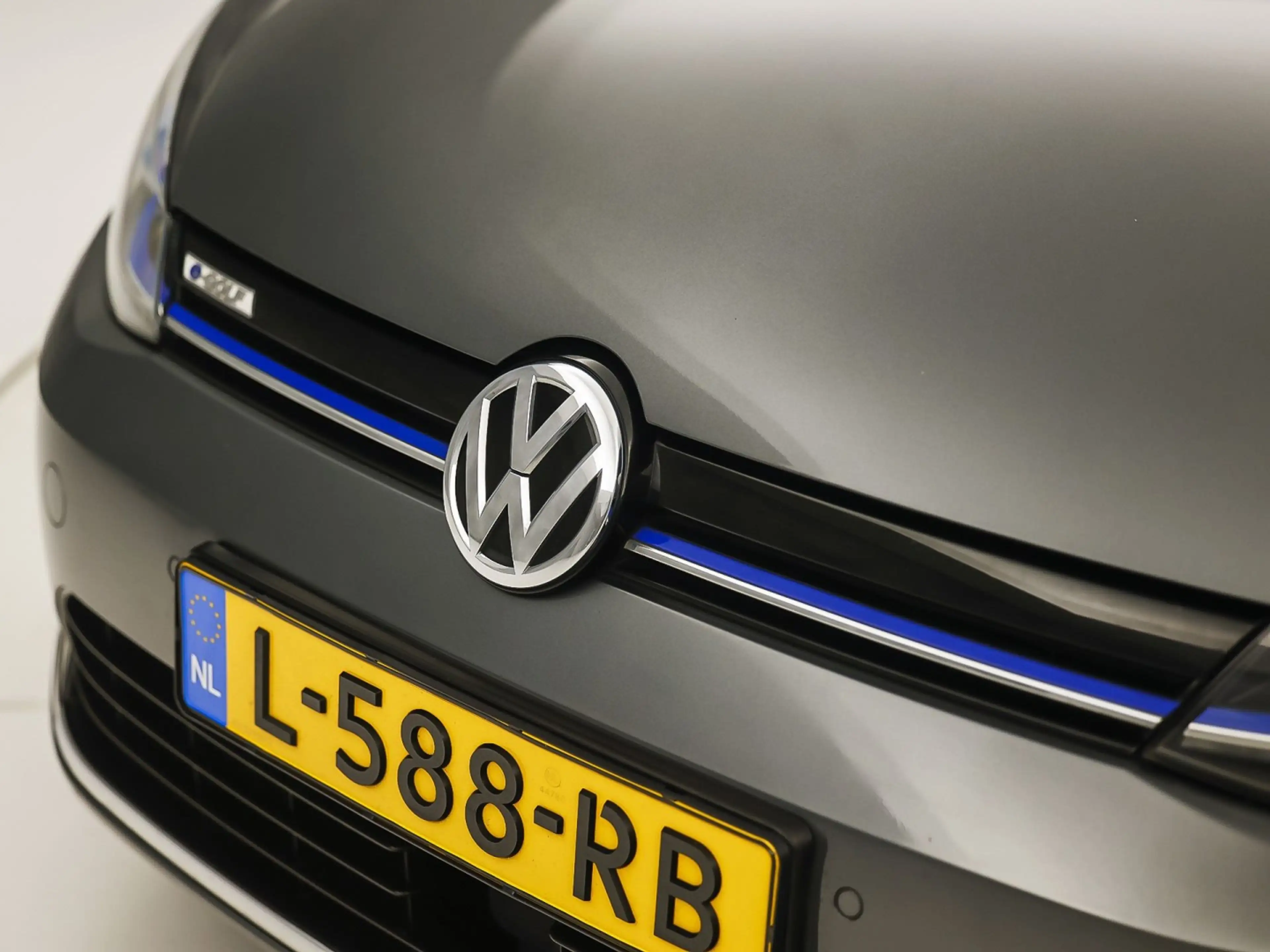Volkswagen e-Golf E-DITION Automaat (SOH 91,3%, APPLE CARPLAY, GROOT — photo 34