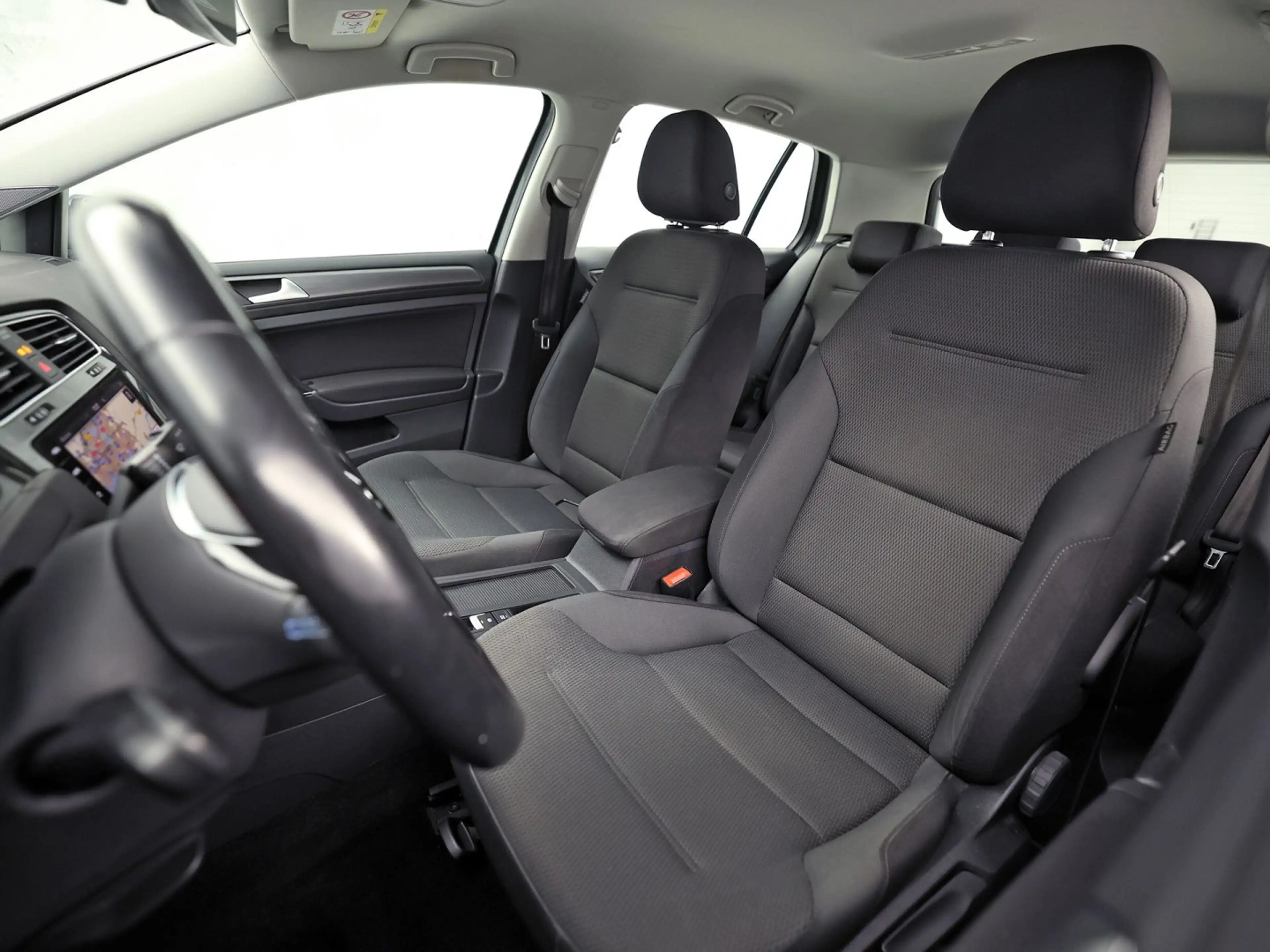 Volkswagen e-Golf E-DITION Automaat (SOH 91,3%, APPLE CARPLAY, GROOT — photo 16
