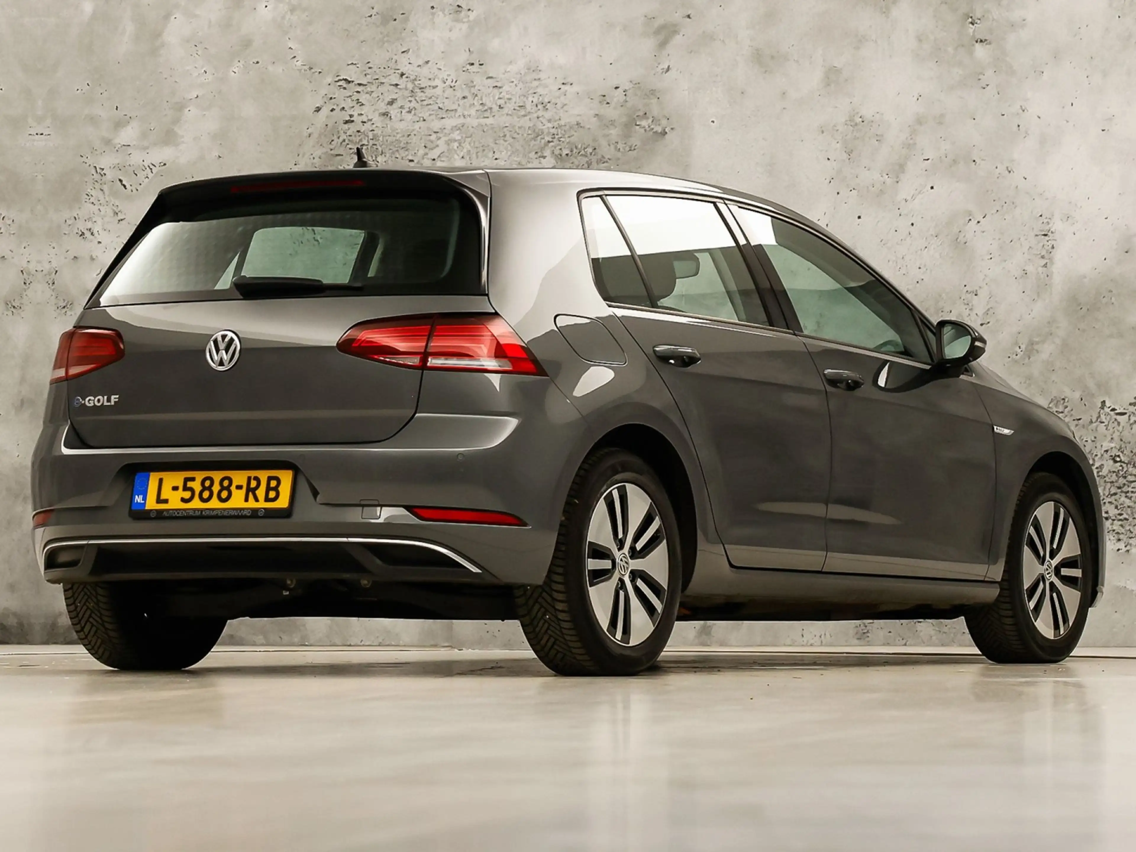 Volkswagen e-Golf E-DITION Automaat (SOH 91,3%, APPLE CARPLAY, GROOT — photo 5