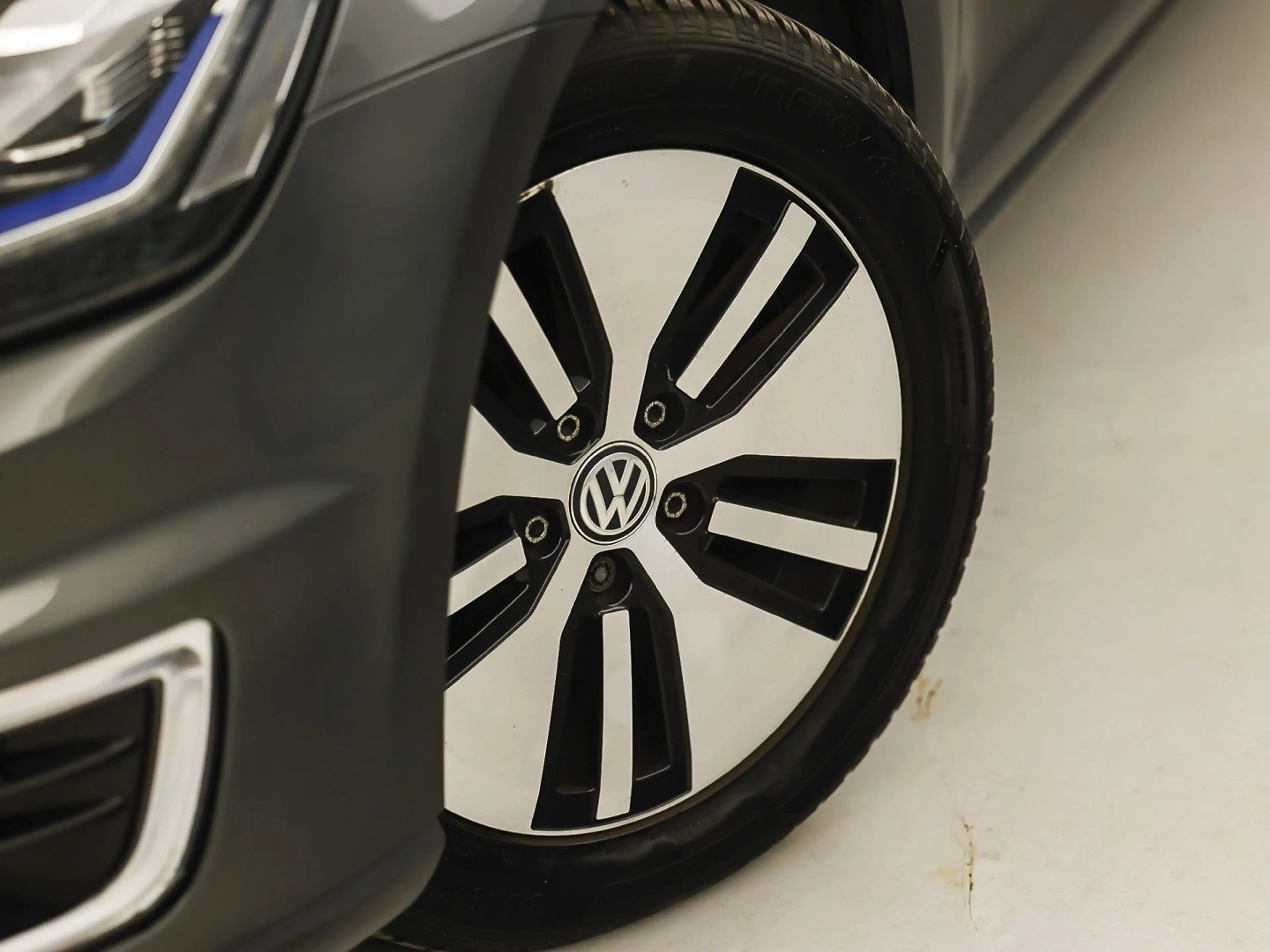 Volkswagen e-Golf E-DITION Automaat (SOH 91,3%, APPLE CARPLAY, GROOT — photo 15