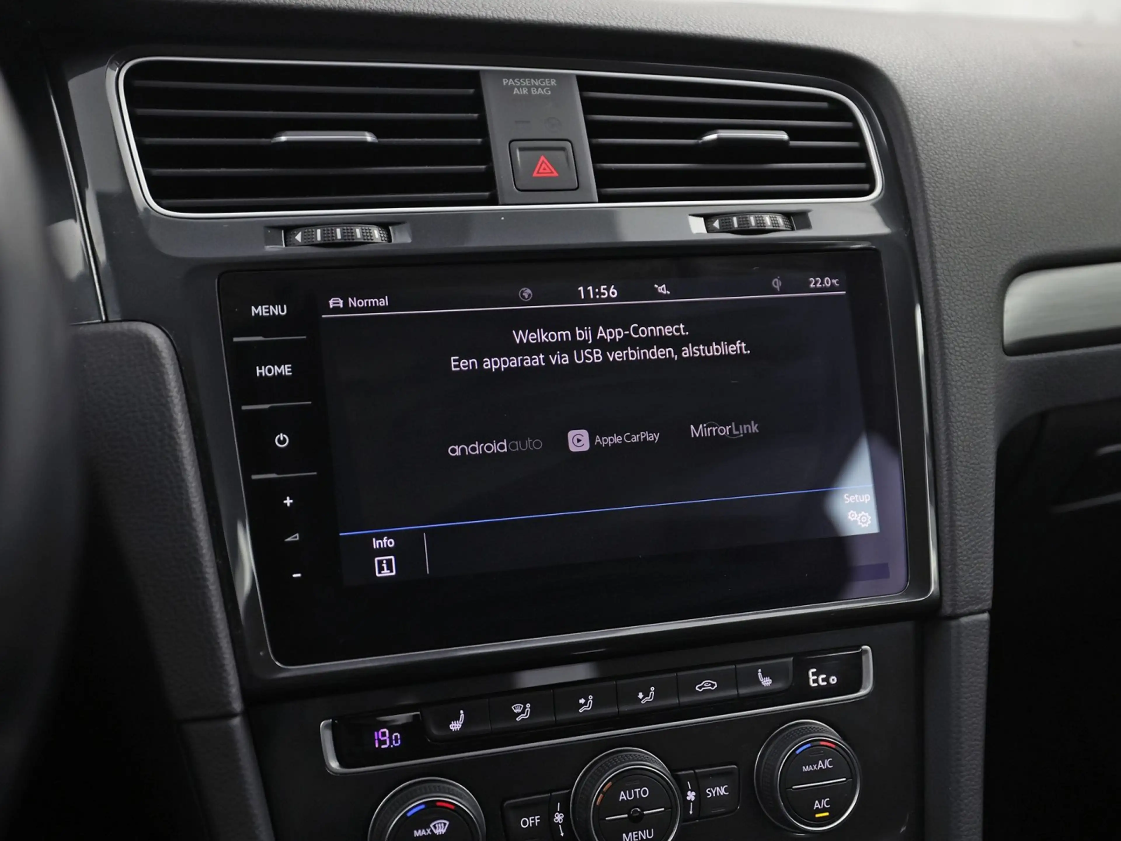 Volkswagen e-Golf E-DITION Automaat (SOH 91,3%, APPLE CARPLAY, GROOT — photo 25