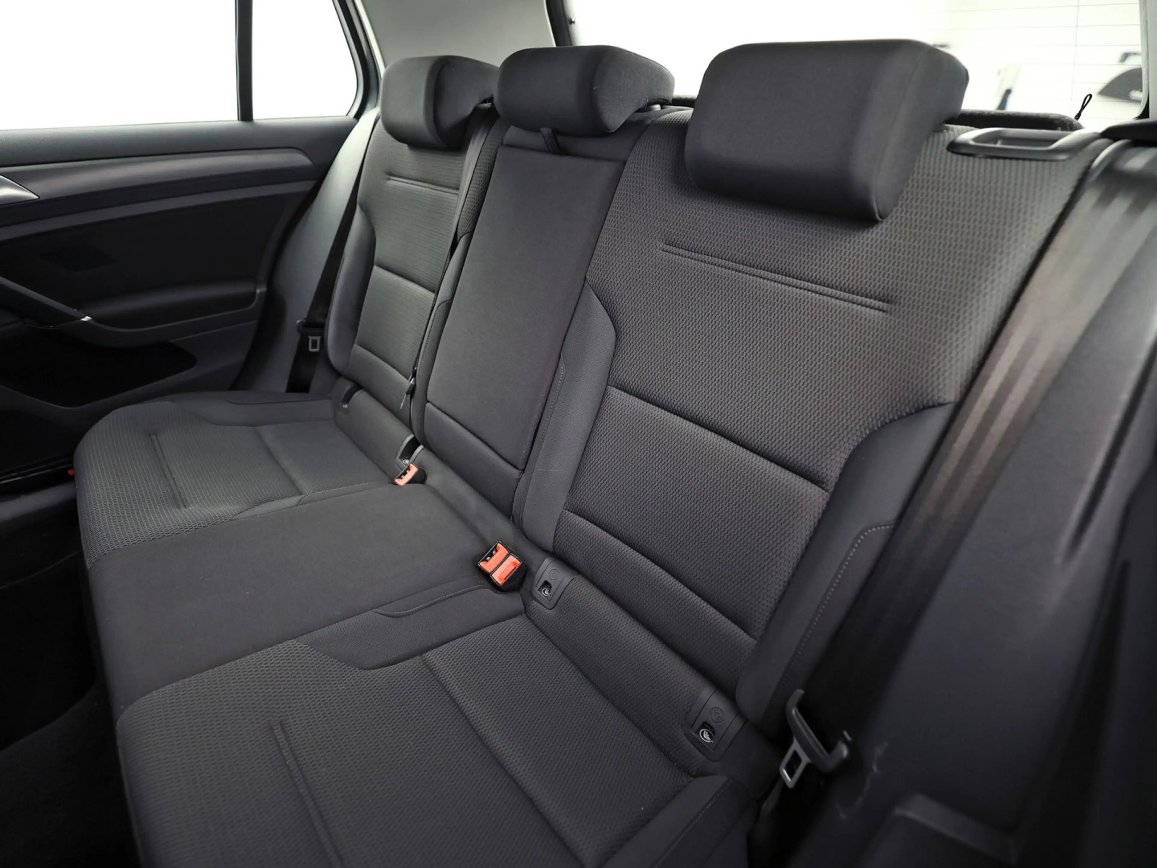 Volkswagen e-Golf E-DITION Automaat (SOH 91,3%, APPLE CARPLAY, GROOT — photo 17