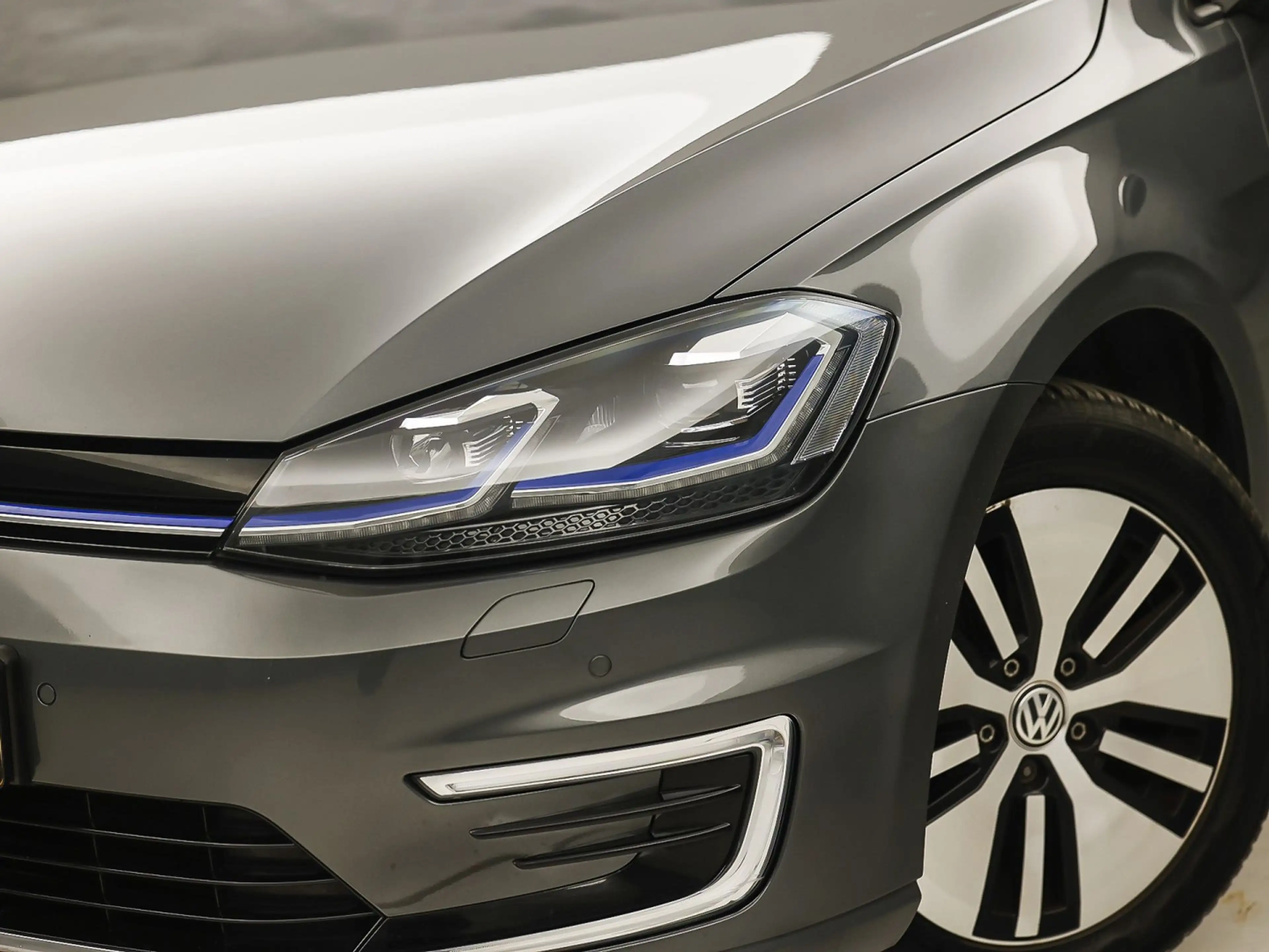 Volkswagen e-Golf E-DITION Automaat (SOH 91,3%, APPLE CARPLAY, GROOT — photo 14