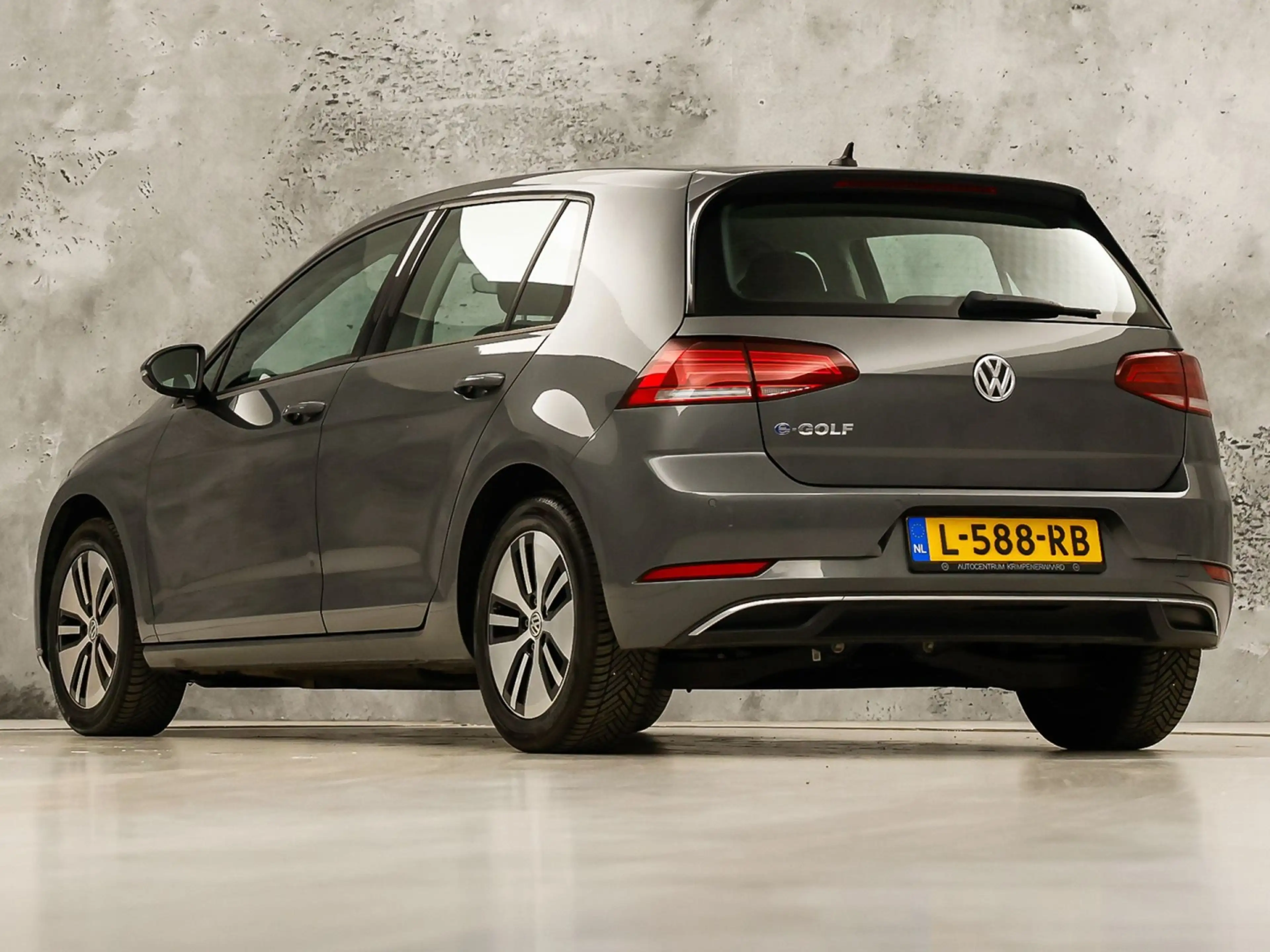 Volkswagen e-Golf E-DITION Automaat (SOH 91,3%, APPLE CARPLAY, GROOT — photo 3