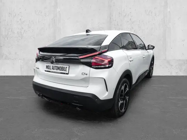 Citroen C4 view 2
