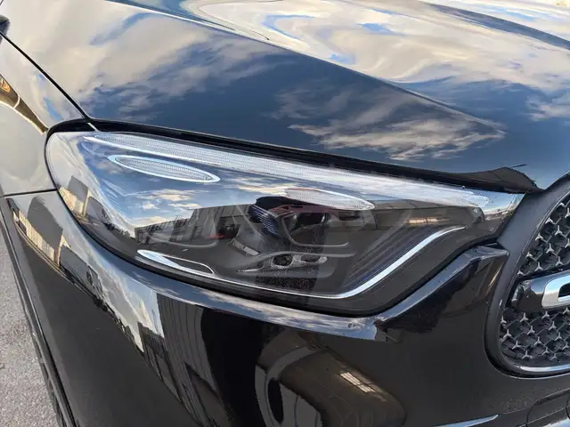 Mercedes-Benz GLC 200 d 4MATIC Off-Roader Ansicht 9