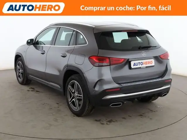 Mercedes-Benz Gla view 4