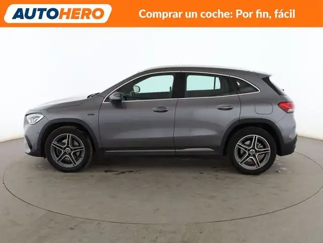 Mercedes-Benz Gla view 3