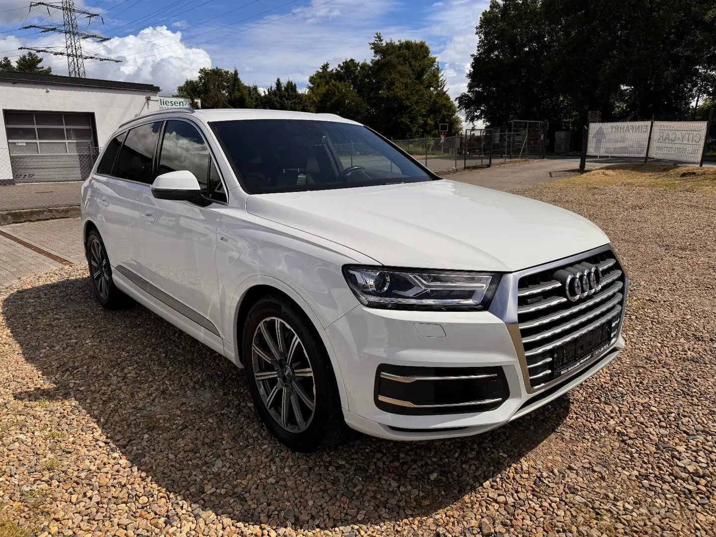 Audi Q7 3.0 TDI quattro/ S-Line/ Navi/ Luftfahrwerk Weiß - 1