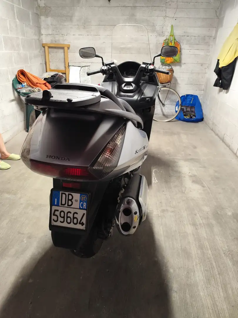 Honda SW-T 400 Silber - 2