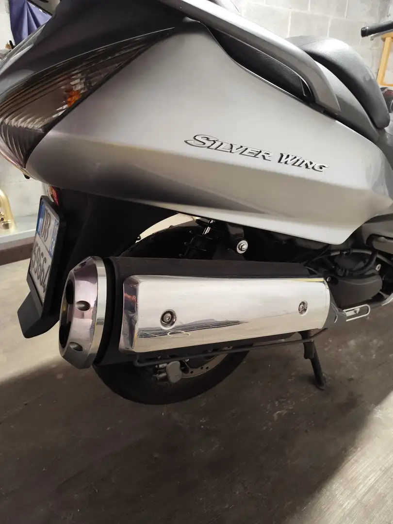 Honda SW-T 400 Silber - 1