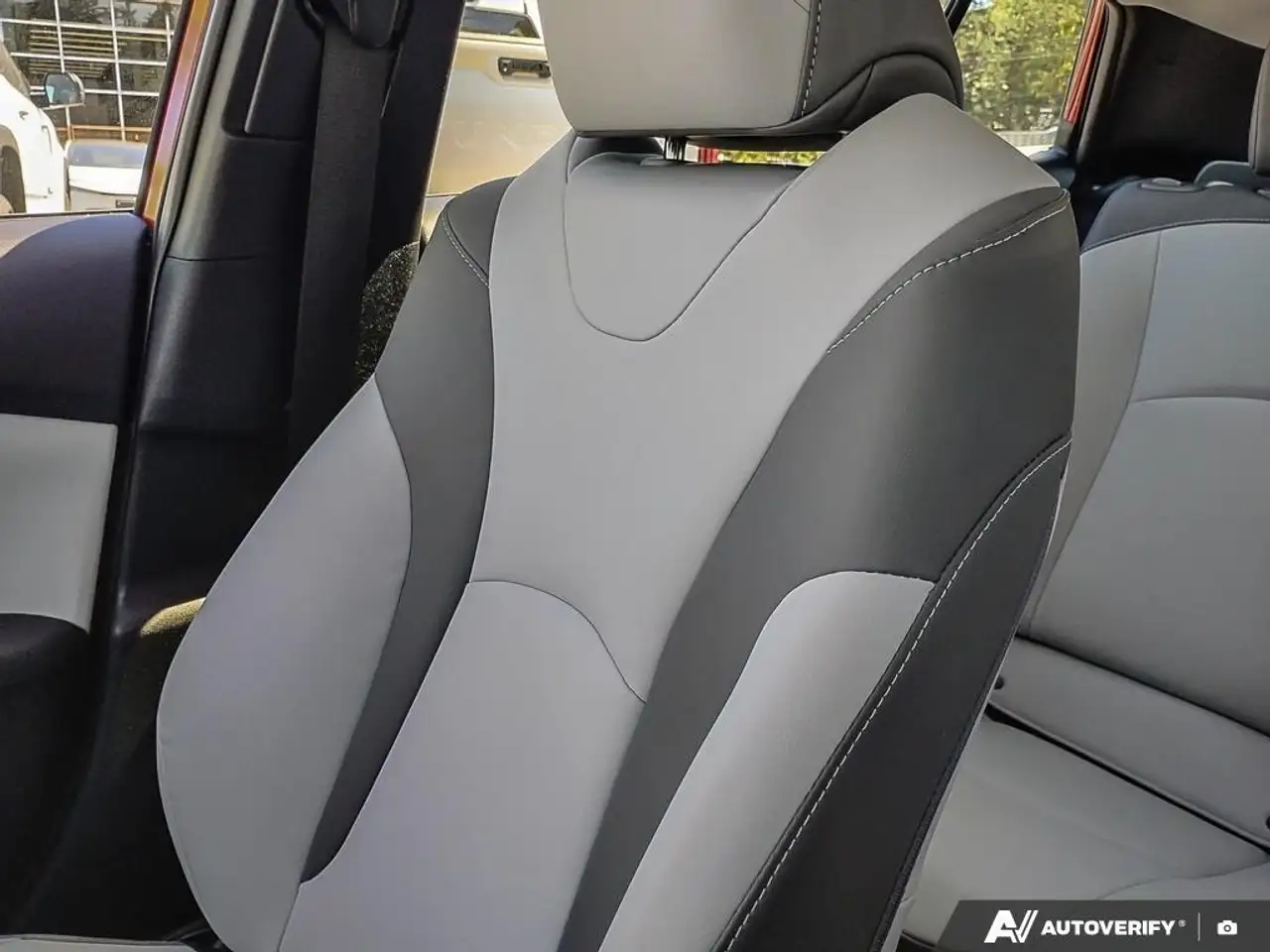 Toyota Prius Prime снимка Toyota Prius Prime
