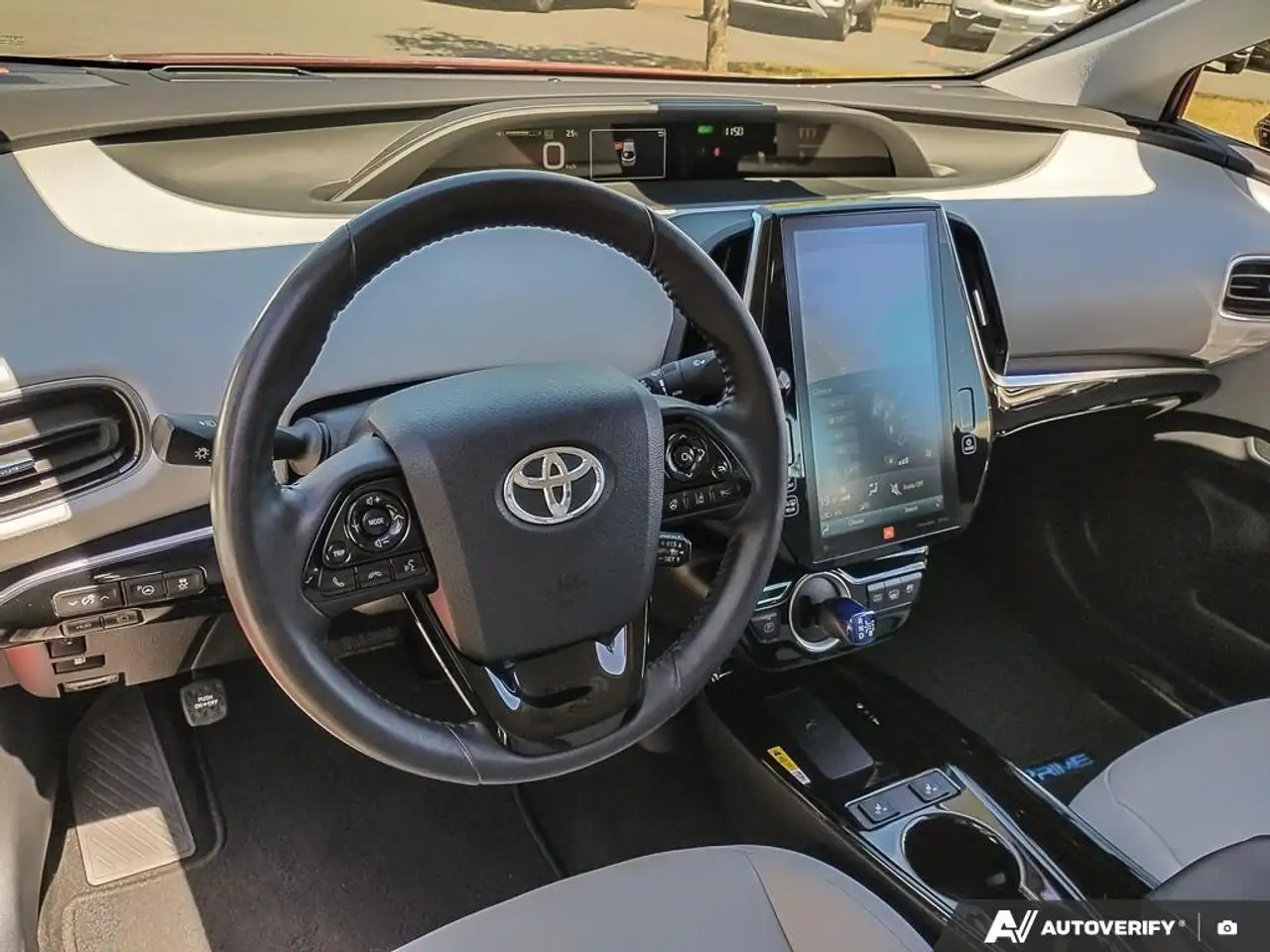 Toyota Prius Prime снимка Toyota Prius Prime