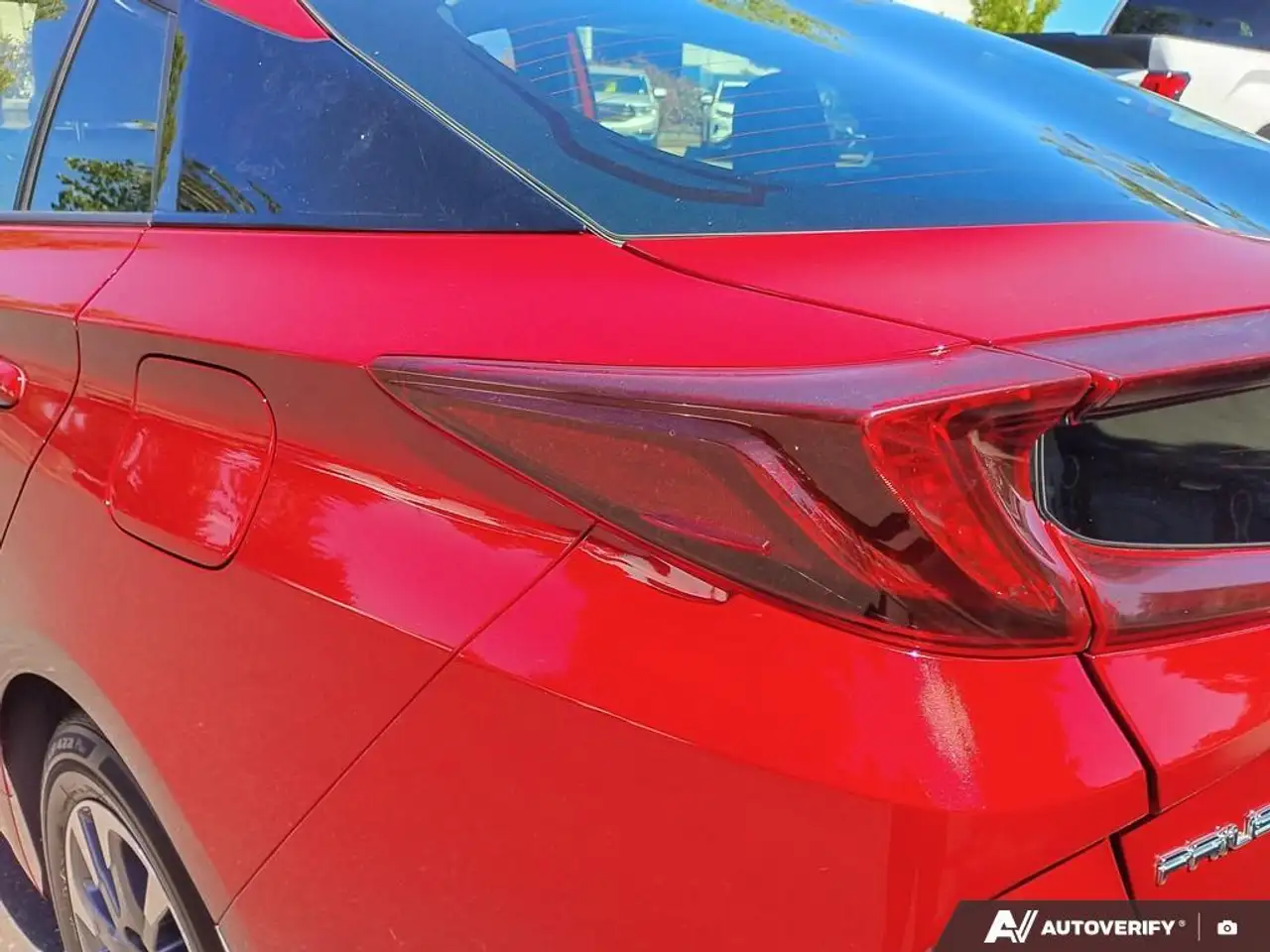 Toyota Prius Prime снимка Toyota Prius Prime