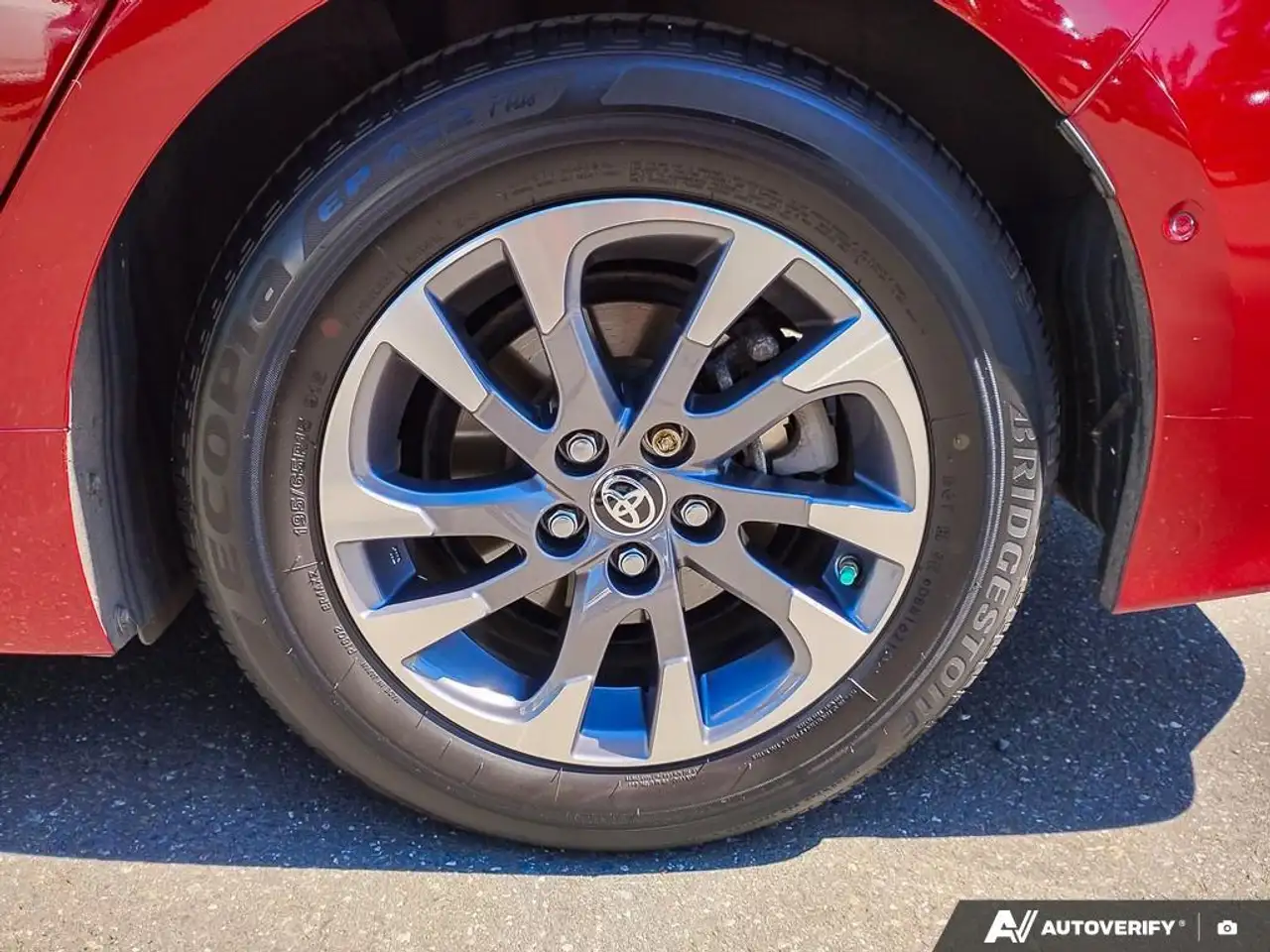 Toyota Prius Prime снимка Toyota Prius Prime