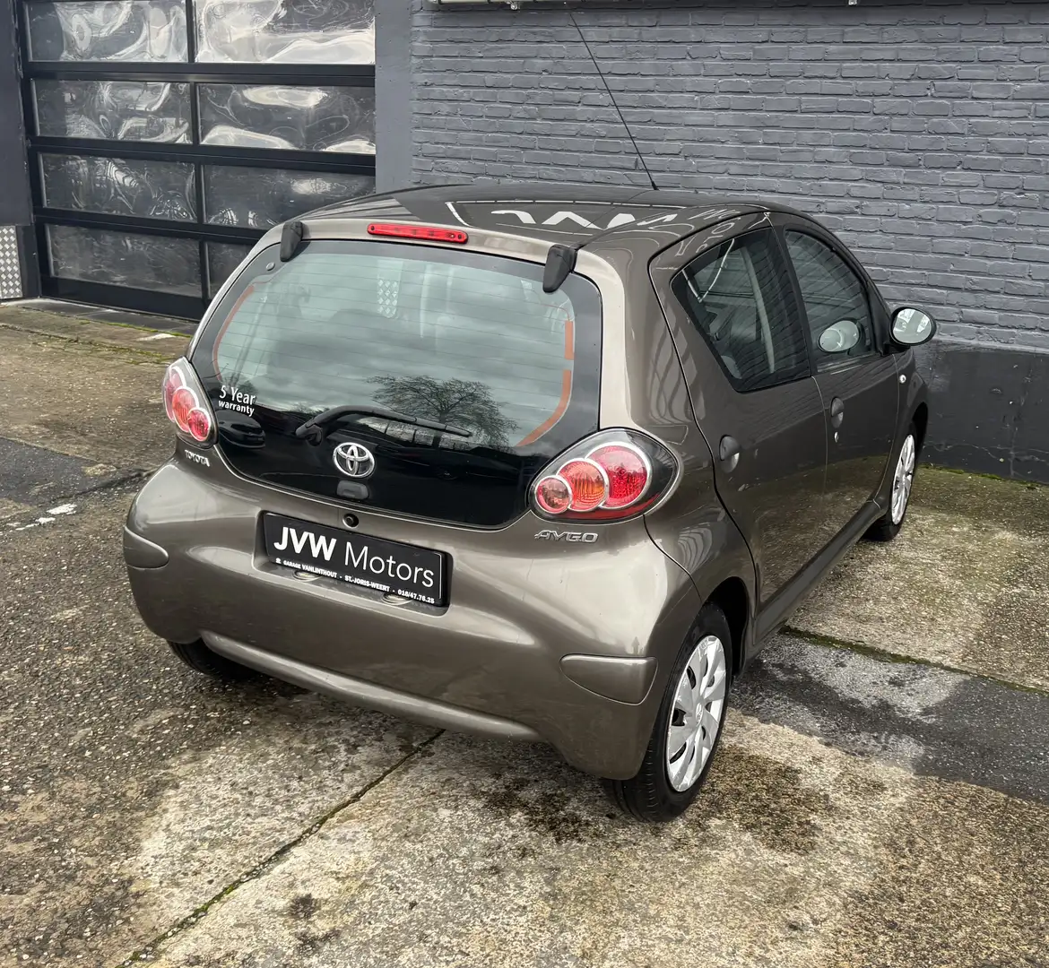 Toyota Aygo 1.0i * 85dKm * Airco * 2014 * Garantie Brun - 2