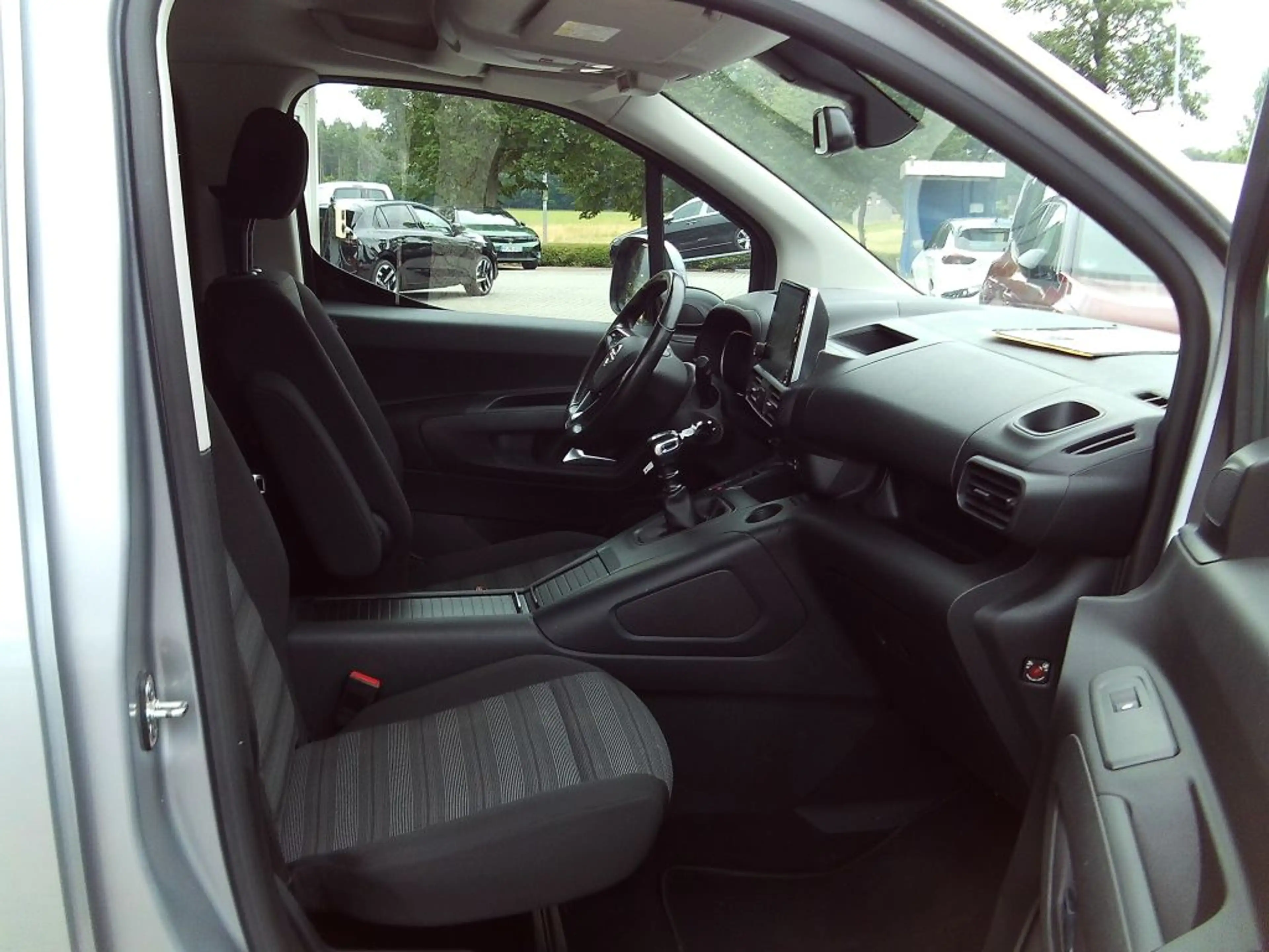 Opel Combo Life XL 1.5 D Start/Stop Innovation — photo 10