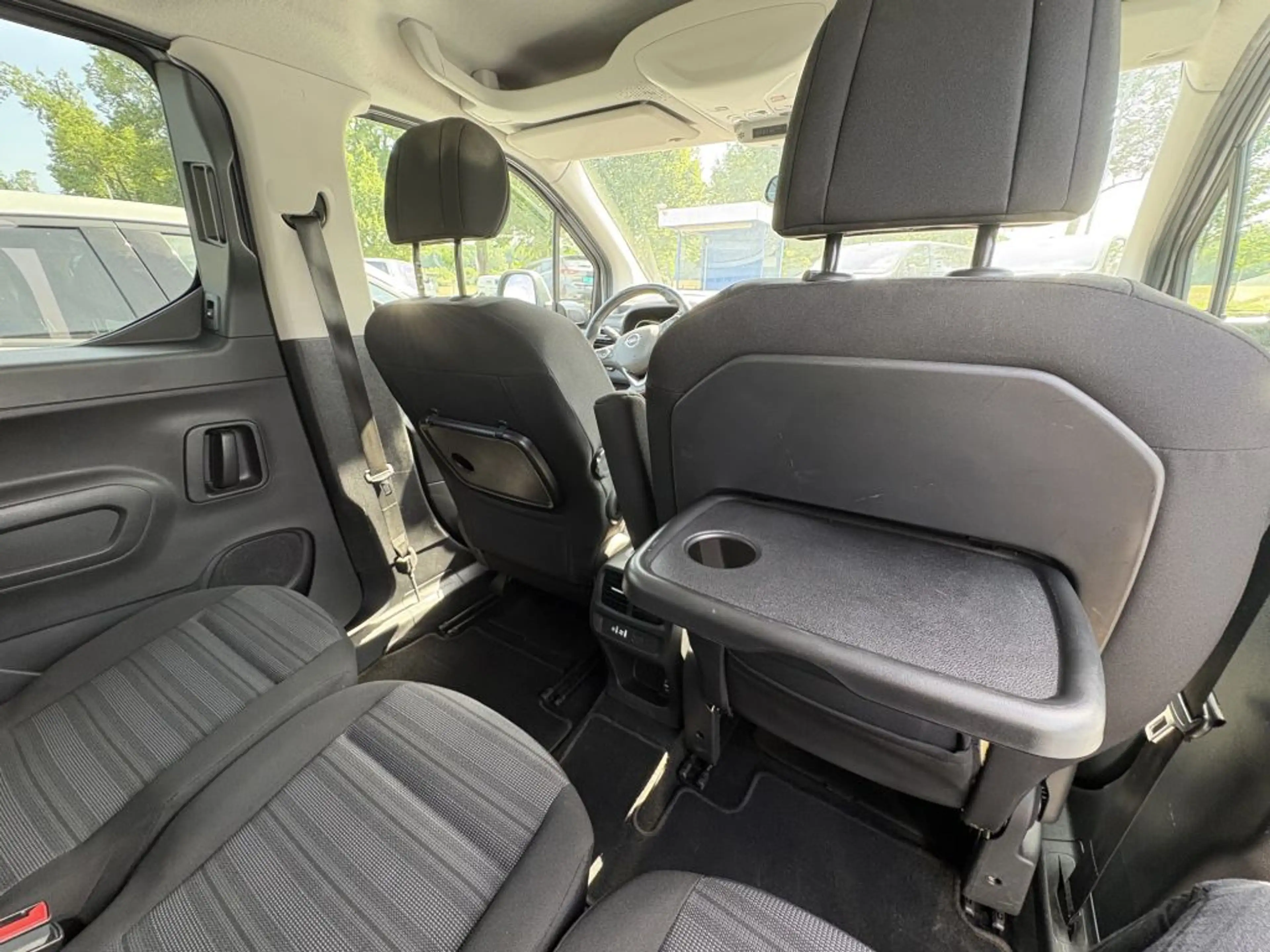 Opel Combo Life XL 1.5 D Start/Stop Innovation — photo 7